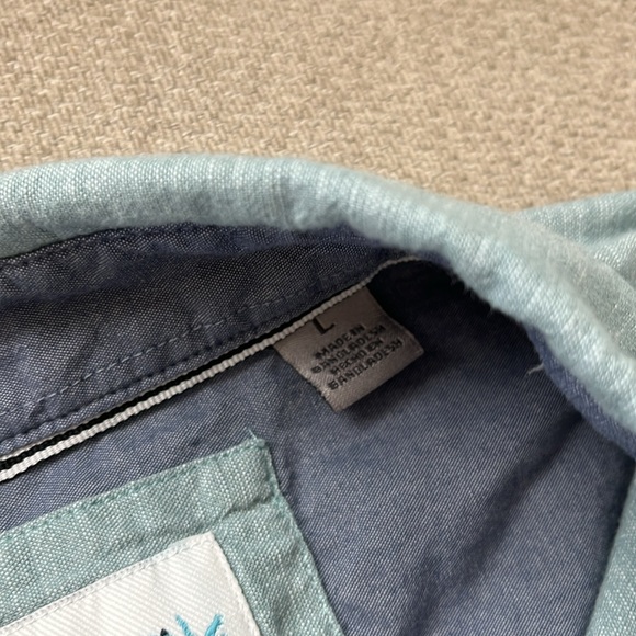 Hurley Mens Short Sleeve Button Down Shirt Size L - Picture 3 of 12